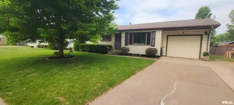 3820 N Lincoln Ave, Davenport, IA 52806