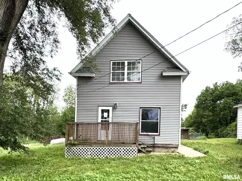 116 W 13th St, Kewanee, IL 61443