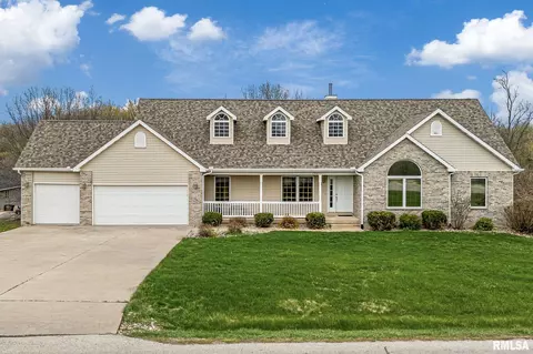 1315 Fyre Lake Dr, Sherrard, IL 61281