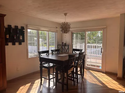 Dining - 462 Circle Dr, Kewanee, IL 61443 photo 2 of 2