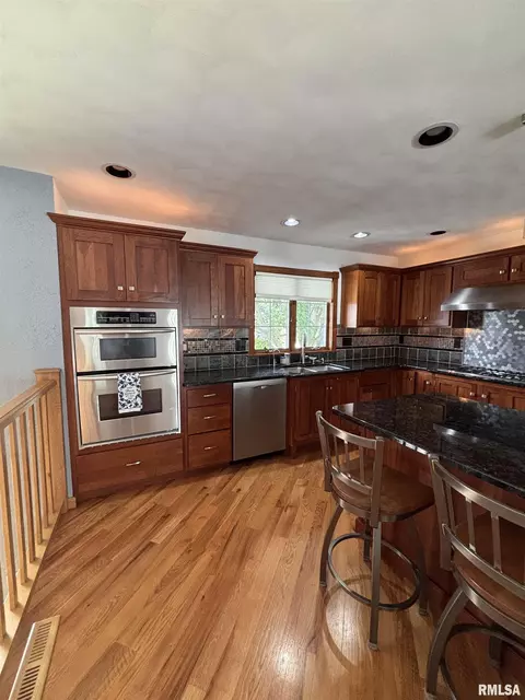 Kitchen - 462 Circle Dr, Kewanee, IL 61443 photo 7 of 7