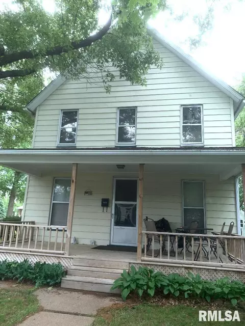1424 29th Ave, Moline, IL 61265