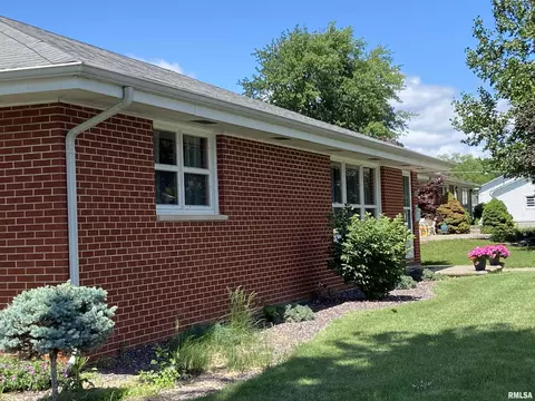 1018 S Spring St, Palmyra, MO 63461 photo 5