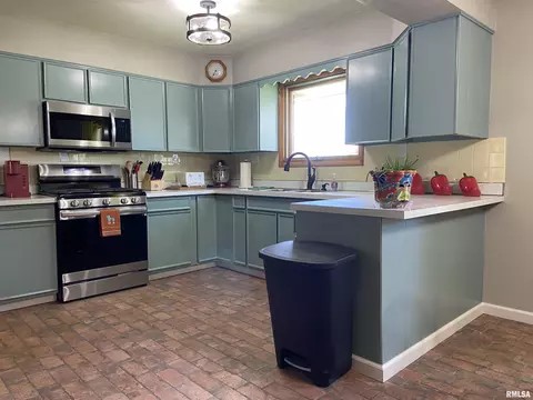 1018 S Spring St, Palmyra, MO 63461 photo 12