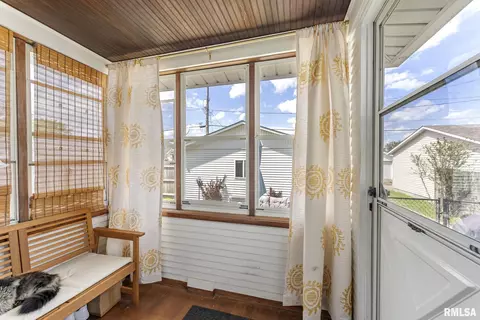 551 21st Ave, Moline, IL 61265 photo 15