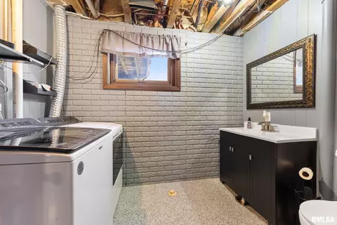 1409 10th Ave, Viola, IL 61486 photo 17