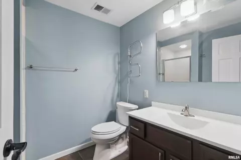 2604 10th Street Pl, Moline, IL 61265 photo 19