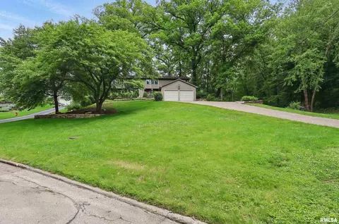 2604 10th Street Pl, Moline, IL 61265 photo 2