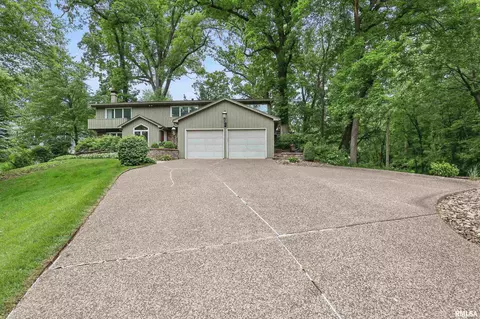2604 10th Street Pl, Moline, IL 61265 photo 6