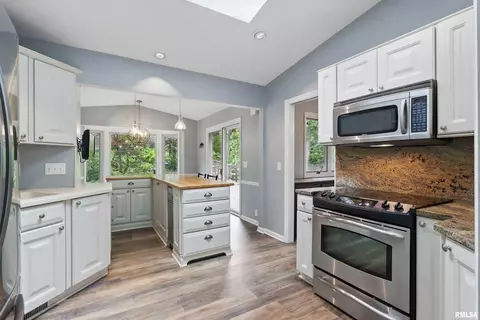 2604 10th Street Pl, Moline, IL 61265 photo 31