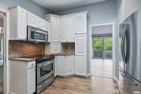 2604 10th Street Pl, Moline, IL 61265 photo 33