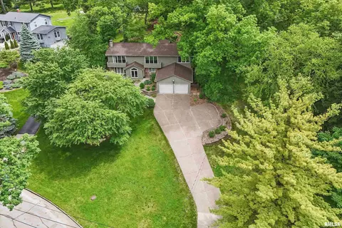 2604 10th Street Pl, Moline, IL 61265 photo 4