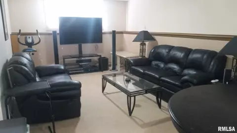 1827 13th Ave, Moline, IL 61265 photo 10