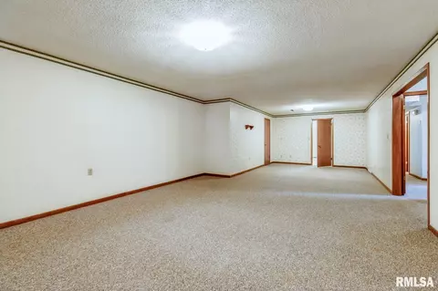 404 10th St, Lowden, IA 52255 photo 15