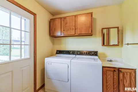 404 10th St, Lowden, IA 52255 photo 10