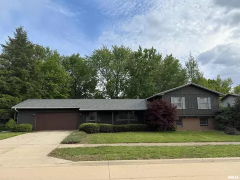 720 Mulberry Dr, Geneseo, IL 61254