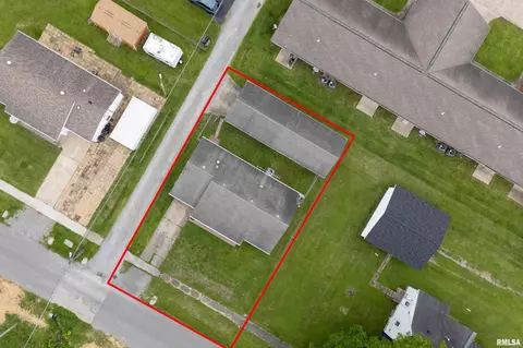 406 E Carter St, Marion, IL 62959 photo 21