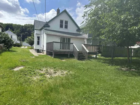 105 6th Ave, Moline, IL 61265 photo 2