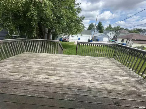 105 6th Ave, Moline, IL 61265 photo 11