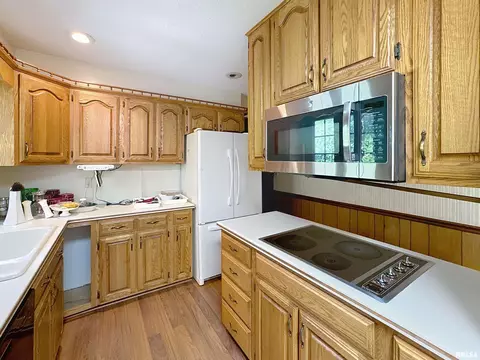 5303 34th Ave, Moline, IL 61265 photo 7