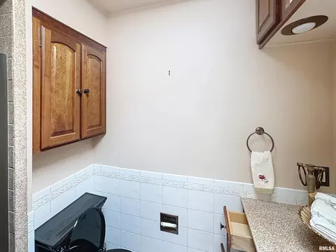 5303 34th Ave, Moline, IL 61265 photo 17