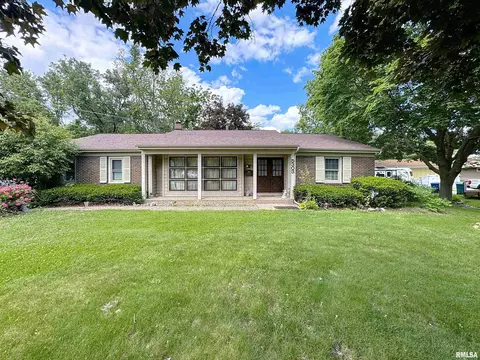 5303 34th Ave, Moline, IL 61265