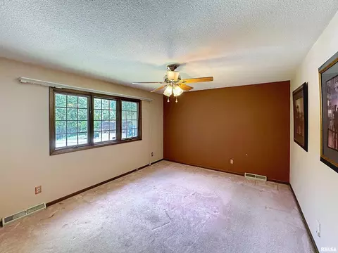 5303 34th Ave, Moline, IL 61265 photo 15