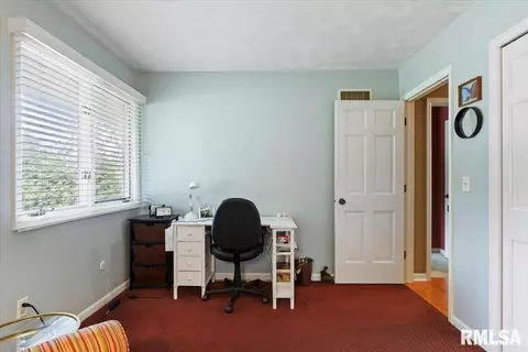 7700 37th Ave, Moline, IL 61265 photo 43