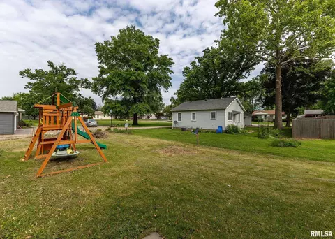 2607 47th St, Moline, IL 61265 photo 5