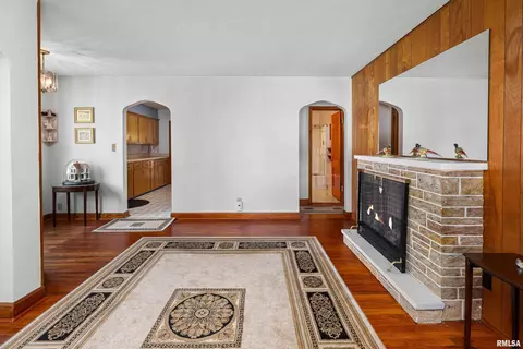 1108 53rd St, Moline, IL 61265 photo 11