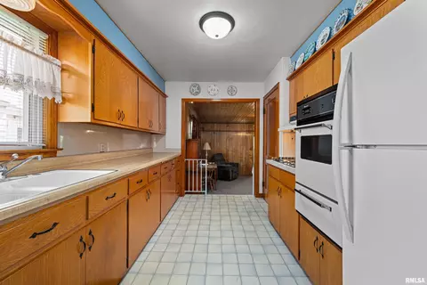 1108 53rd St, Moline, IL 61265 photo 20