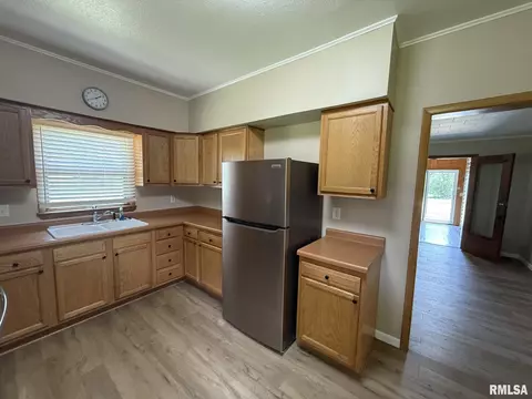 216 E Division St, Galva, IL 61434 photo 17