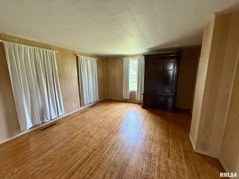 216 E Division St, Galva, IL 61434 photo 25