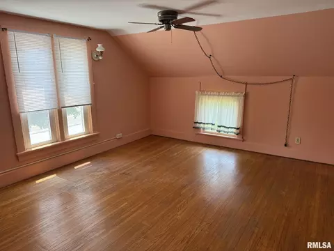 216 E Division St, Galva, IL 61434 photo 27