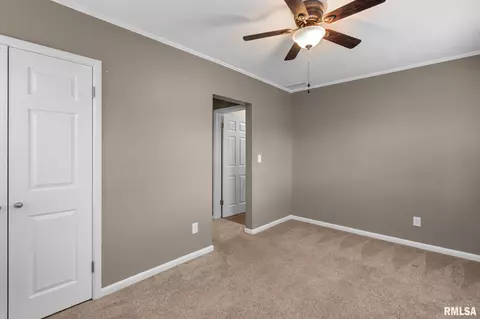 1872 19th Ave, Moline, IL 61265 photo 21