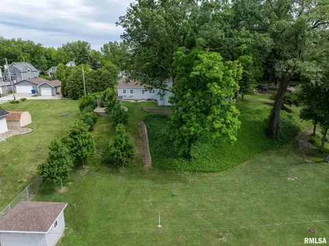1872 19th Ave, Moline, IL 61265 photo 47