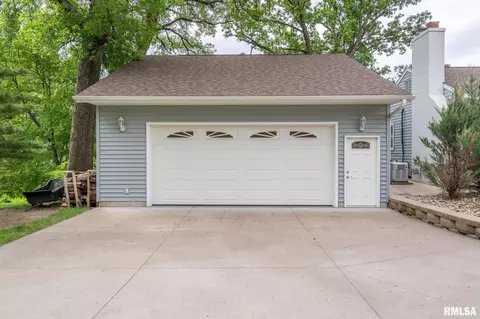 1872 19th Ave, Moline, IL 61265 photo 37