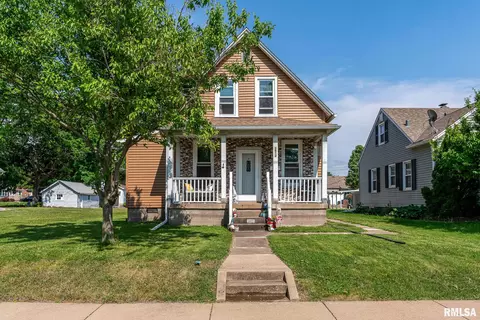 2612 7th St, Moline, IL 61265