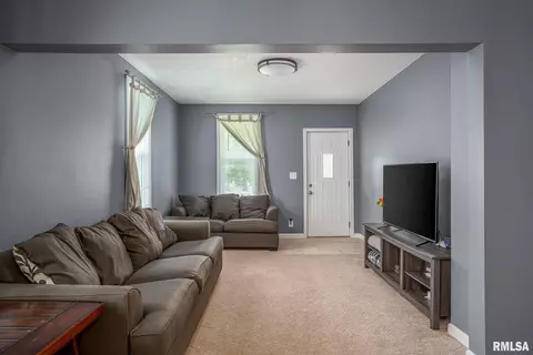 2612 7th St, Moline, IL 61265 photo 8