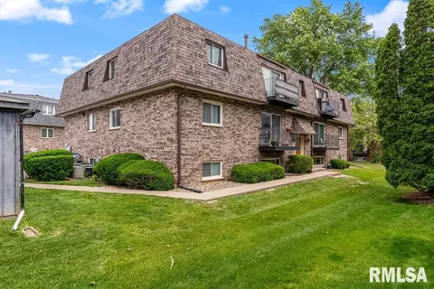 3069 4th St, Moline, IL 61265 photo 18