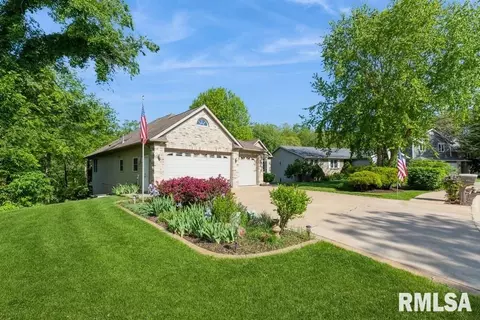 461 45th Ave, East Moline, IL 61244