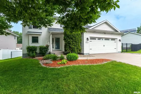 2613 Revo Rd, Davenport, IA 52806