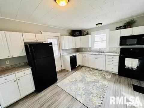 406 SW 3rd St, Aledo, IL 61231 photo 6
