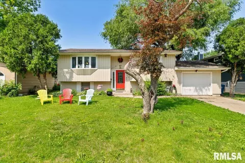 3110 N Pine St, Davenport, IA 52806