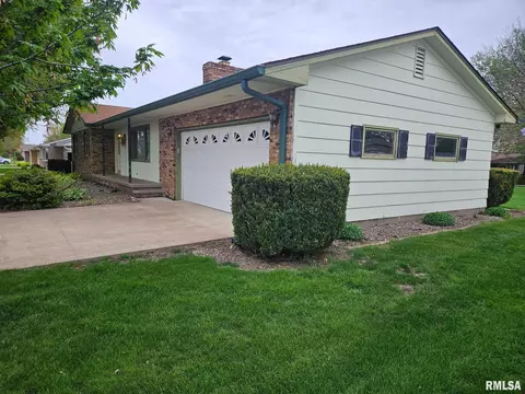 1523 7th St, Orion, IL 61273 photo 3