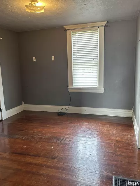100 Lincoln St, Anna, IL 62906 photo 18