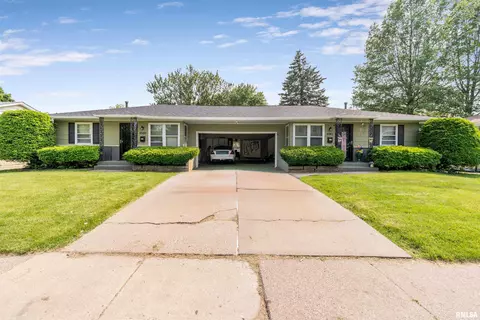 4580 Cheyenne Ave, Davenport, IA 52806