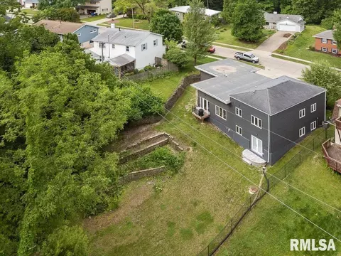 2916 36th St, Moline, IL 61265 photo 3