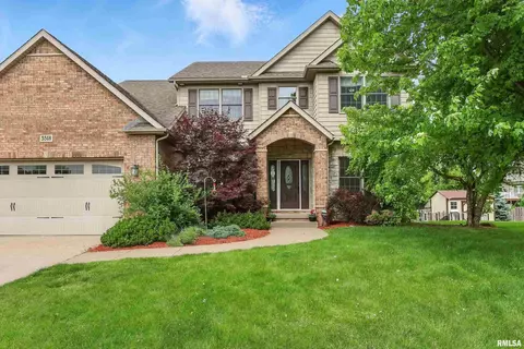 5518 Julie Ann Rd, Bettendorf, IA 52722