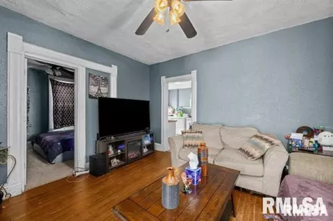 753 14th St, Moline, IL 61265 photo 19
